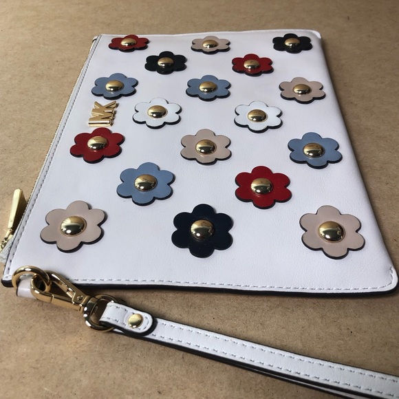Michael Kors White Floral Appliqué Leather Wristlet - Picture 4 of 9